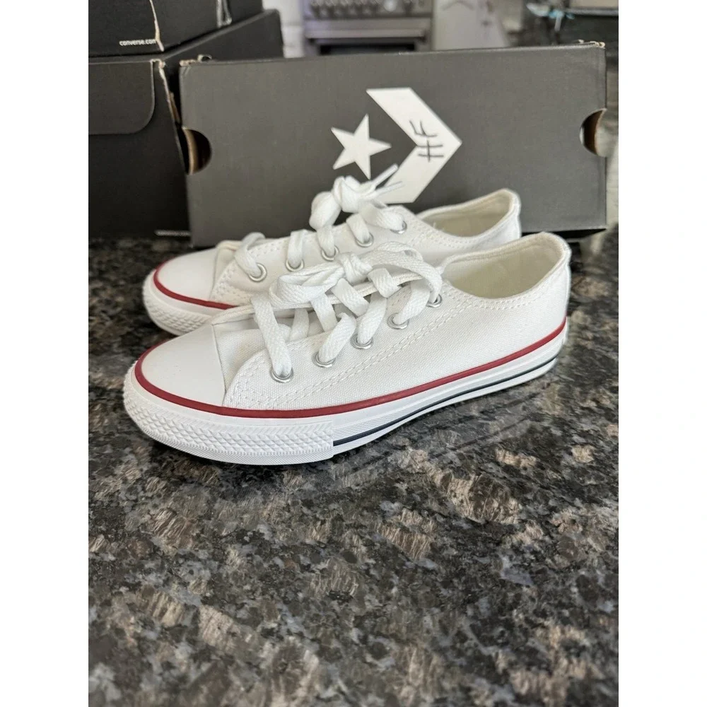 Converse Chuck Taylor All Star Sneaker Size 12k Kids Shoes White  low  top‎ lace